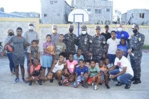 Policía y CND inician ciclo de actividades deportivas y recreativas en Capotillo