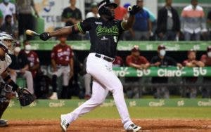 ¡Tablazo! de Pimentel guía triunfo Estrellas vs Gigantes; empatan segundo lugar RR