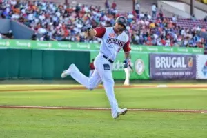 José Siri, un bate que despierta en la postemporada del béisbol dominicano