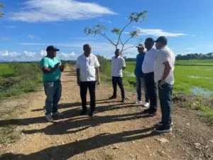 Director IAD supervisa  asentamientos de la institución en Hato Mayor