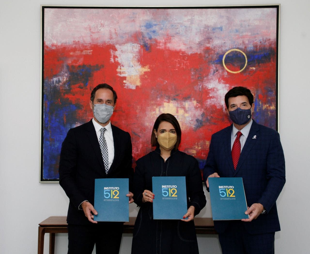 Fundación Rica, INICIA Educación e Instituto 512 firman acuerdo para la mejora continua de la educación