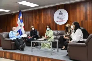 MSP realiza panel con especialistas en pediatría para motivar a vacunar a niños contra COVID-19