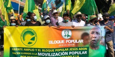 Frente Amplio realiza marcha contra fideicomiso de Punta Catalina