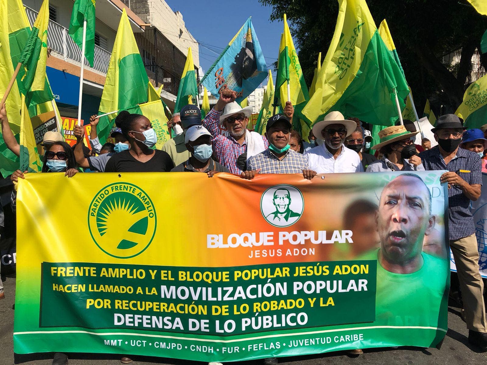 Frente Amplio realiza marcha contra fideicomiso de Punta Catalina
