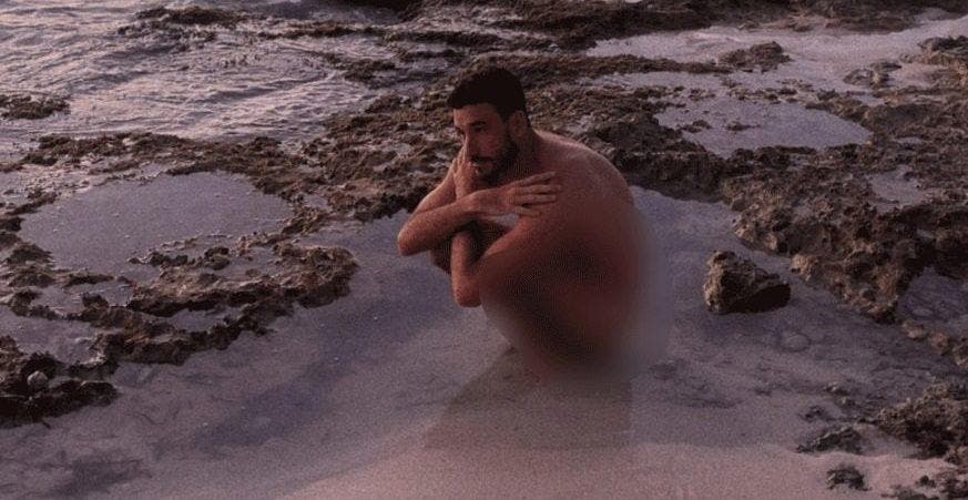 Regidor Mario Sosa causa revuelo en las redes por foto desnudo