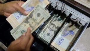 Cómo salió Venezuela de la hiperinflación y qué significa para la golpeada economía del país