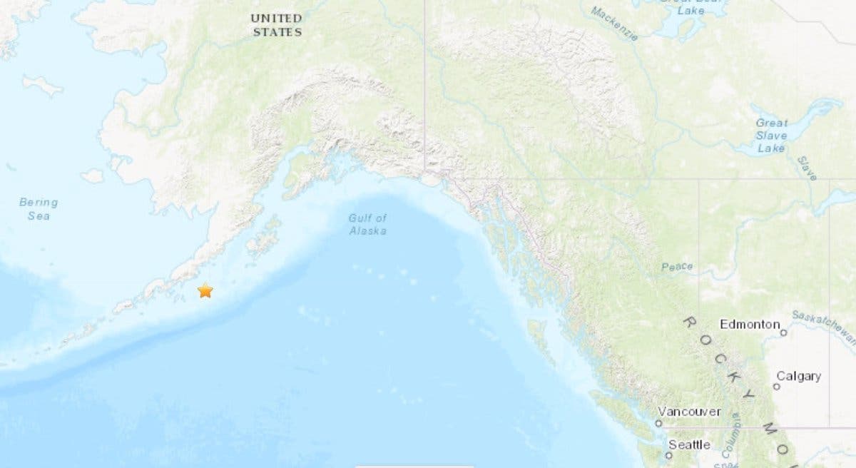 Estados Unidos lanza un aviso de tsunami en la costa oeste del país