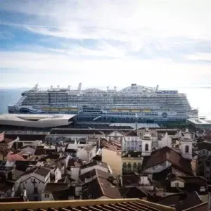 Crucero retenido en Lisboa por brote de covid cancela su recorrido