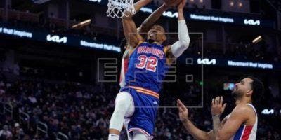 Los Warriors trituran a los Pistons y los Timberwolves deprimen a los Knicks