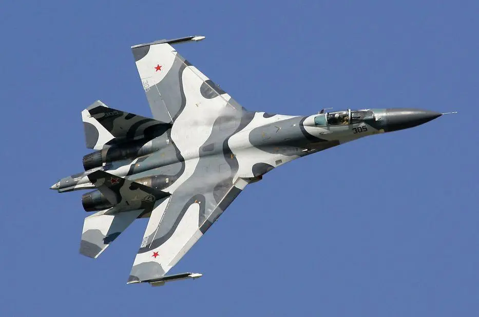 Ucrania dice que derribó avión militar ruso