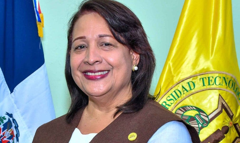 Marilyn Díaz es  nueva rectora de UTECO