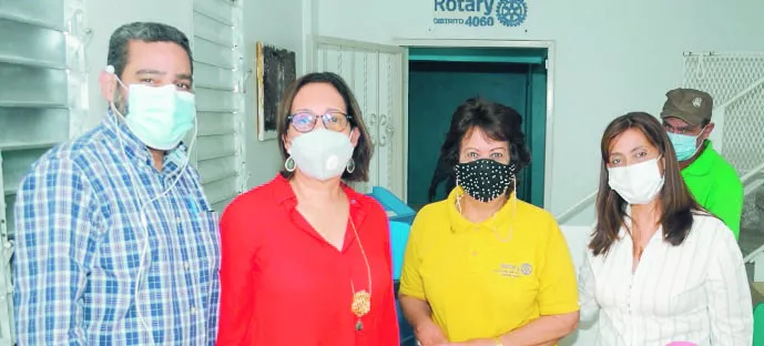 José Manuel Caminero, Lidia Martínez,    Verónica Sención e Hilda García de Caminero.