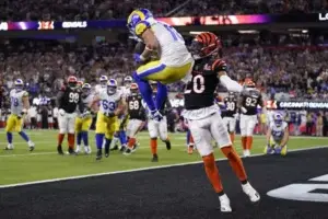 Rams vencen a Bengals y ganan su primer Super Bowl en 22 años