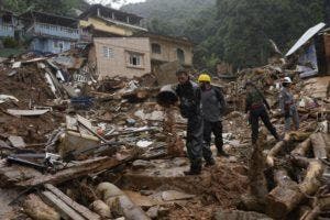 La tragedia en la ciudad brasileña de Petrópolis ya deja 181 muertos