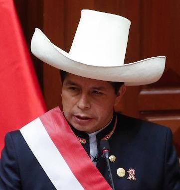 Gobierno y el Congreso de Perú se dan una tregua