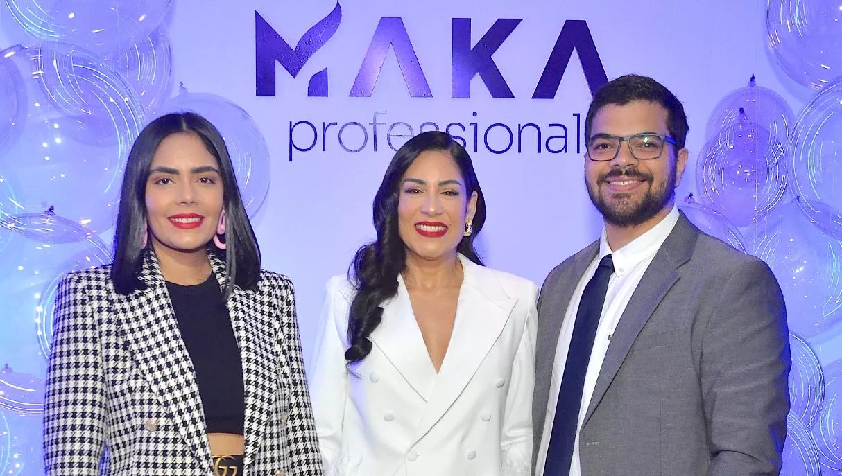 Lisa Marie Cabrera, Madeline Ceballos y Edwardo Pérez.