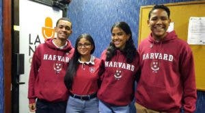 Jóvenes se destacan en “Modelo de las Naciones Unidas” celebrado en Harvard