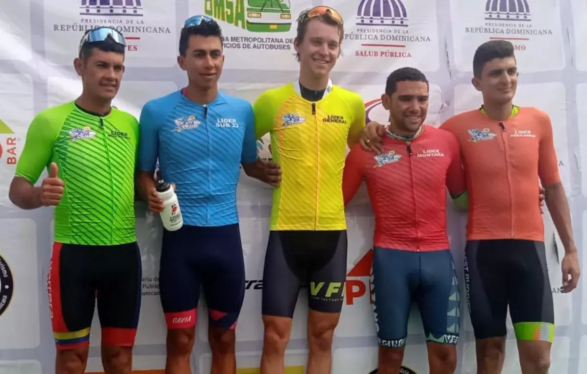 Brayan Gómez gana segunda etapa vuelta ciclista