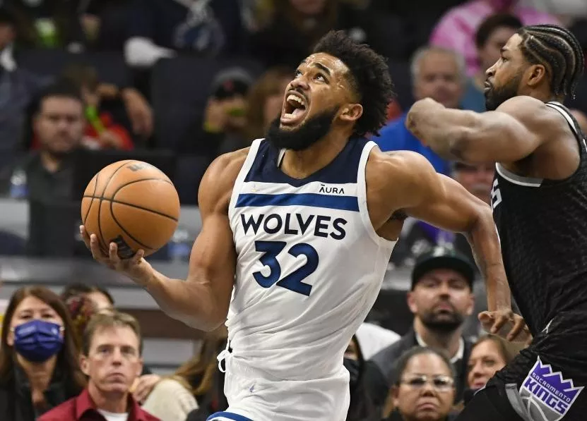 Towns y Horford  ayudan a triunfos T-Wolves y Celtics