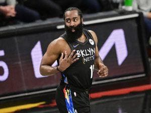 James Harden se va a Sixers y Ben Simmons se marcha a Nets