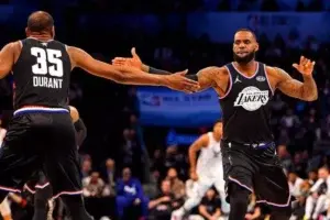 LeBron, Durant, Curry e Irving, los más votados de cara al All-Star