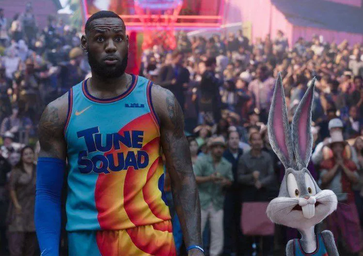 LeBron James fue nominado en los premios a lo peor del cine en USA