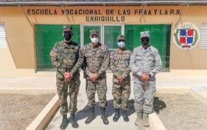 Director de las Escuelas Vocacionales supervisa centros de la frontera