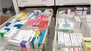 ¿Cómo los pacientes pueden obtener medicamentos a través del Programa Alto Costo?