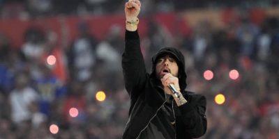 El controversial gesto con el que Eminem acaparó todas las miradas en el Super Bow