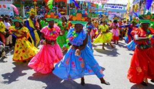 Haití da inicio a un tímido carnaval en medio de acuciante crisis