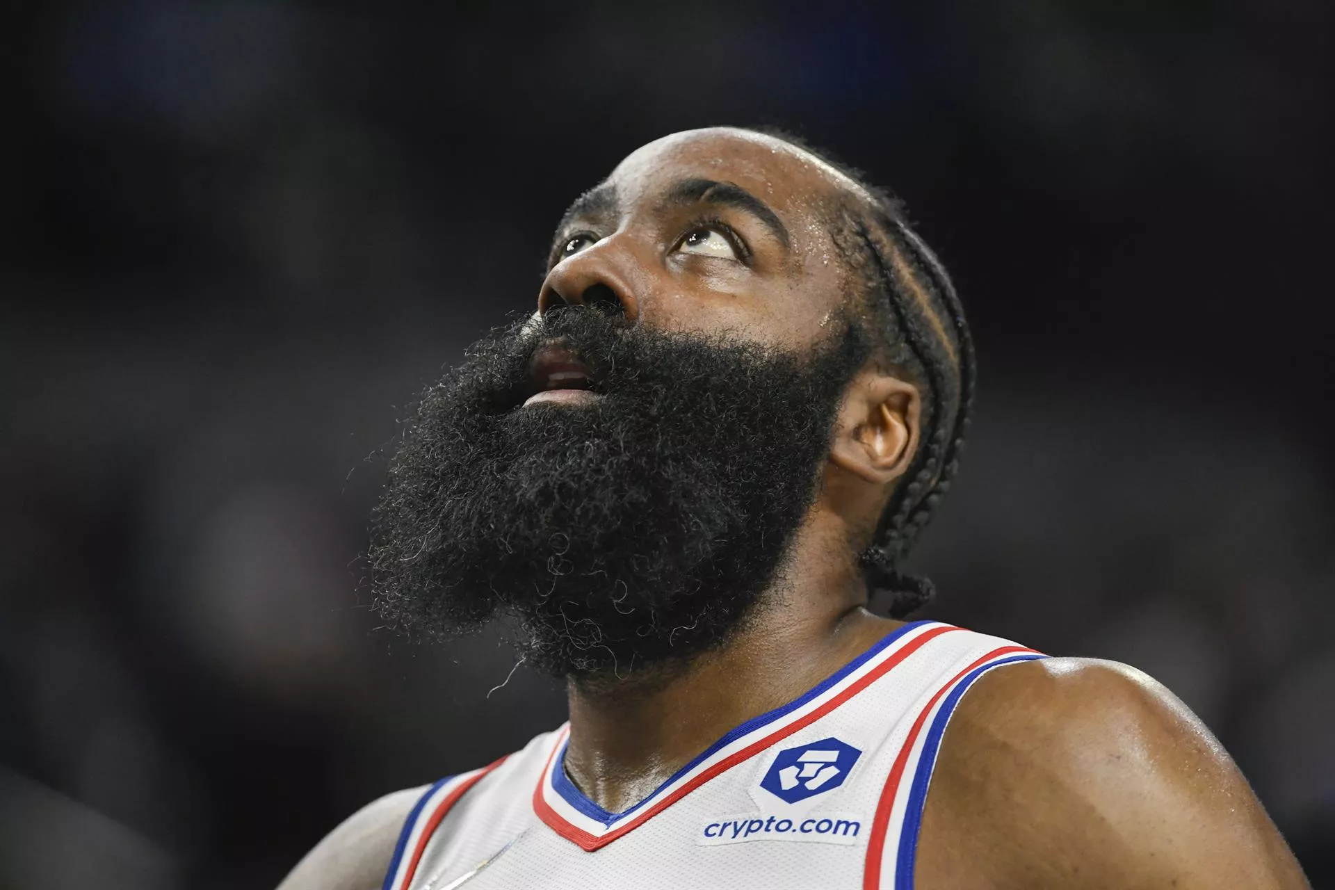 Harden y Embiid meten miedo y los Clippers siguen amargando a los Lakers