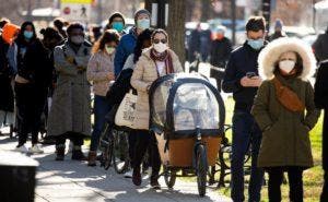 Los enfermos de covid ya no deberán aislarse en Inglaterra desde el jueves