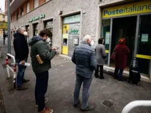 Italia impone desde hoy multas a los mayores de 50 años no vacunados