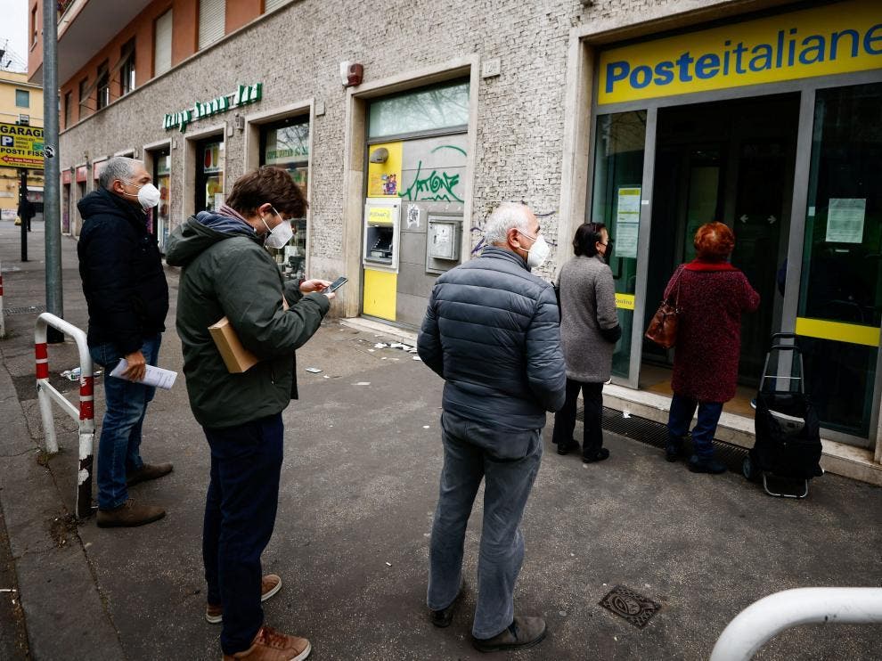 Italia impone desde hoy multas a los mayores de 50 años no vacunados