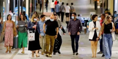 Washington pone fin a orden de mascarilla en interiores y prueba de vacunas