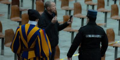 Un hombre interrumpe a gritos la audiencia general del papa Francisco