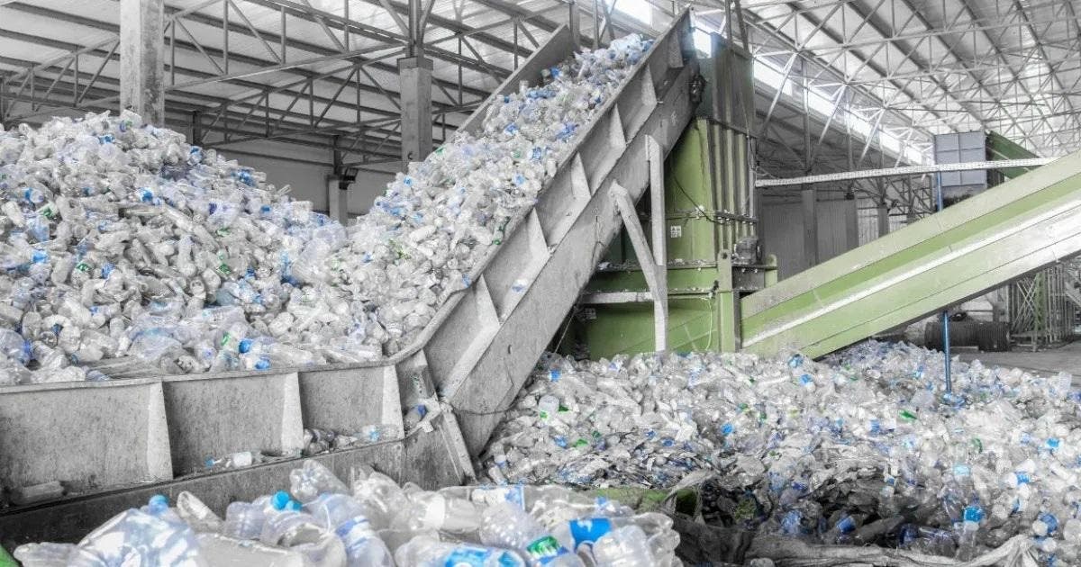 Producción de plásticos en el mundo se ha cuadruplicado en últimos 30 años; solo se recicla el 9 %