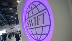 ¿Qué es el SWIFT? sistema que utilizó la UE contra Rusia