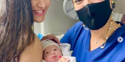 Tueska le muestra al mundo su primer bebé