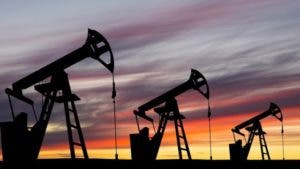 El petróleo de Texas abre con una bajada del 0,009 %, hasta 103,08 dólares