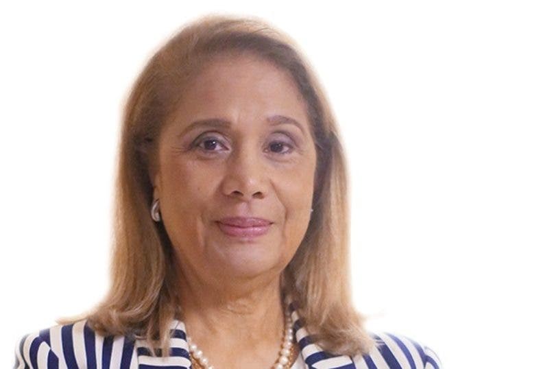 Luisa González: “Humanización y formación son las  armas de la mujer para lograr los cambios”