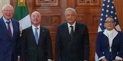 López Obrador y Mayorkas hablan de migración
