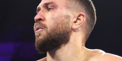 Lomachenko está en  Ucrania combatiendo