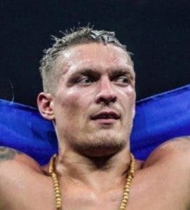 Usyk deja Ucrania para  pelear frente a Joshua