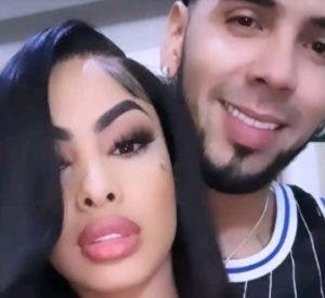 Anuel AA le regala un auto de lujo a Yailin