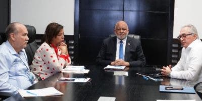 ADRU ve discrepancia en  aspirantes  maestros