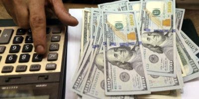 Baja del dólar fortalece valor  peso dominicano