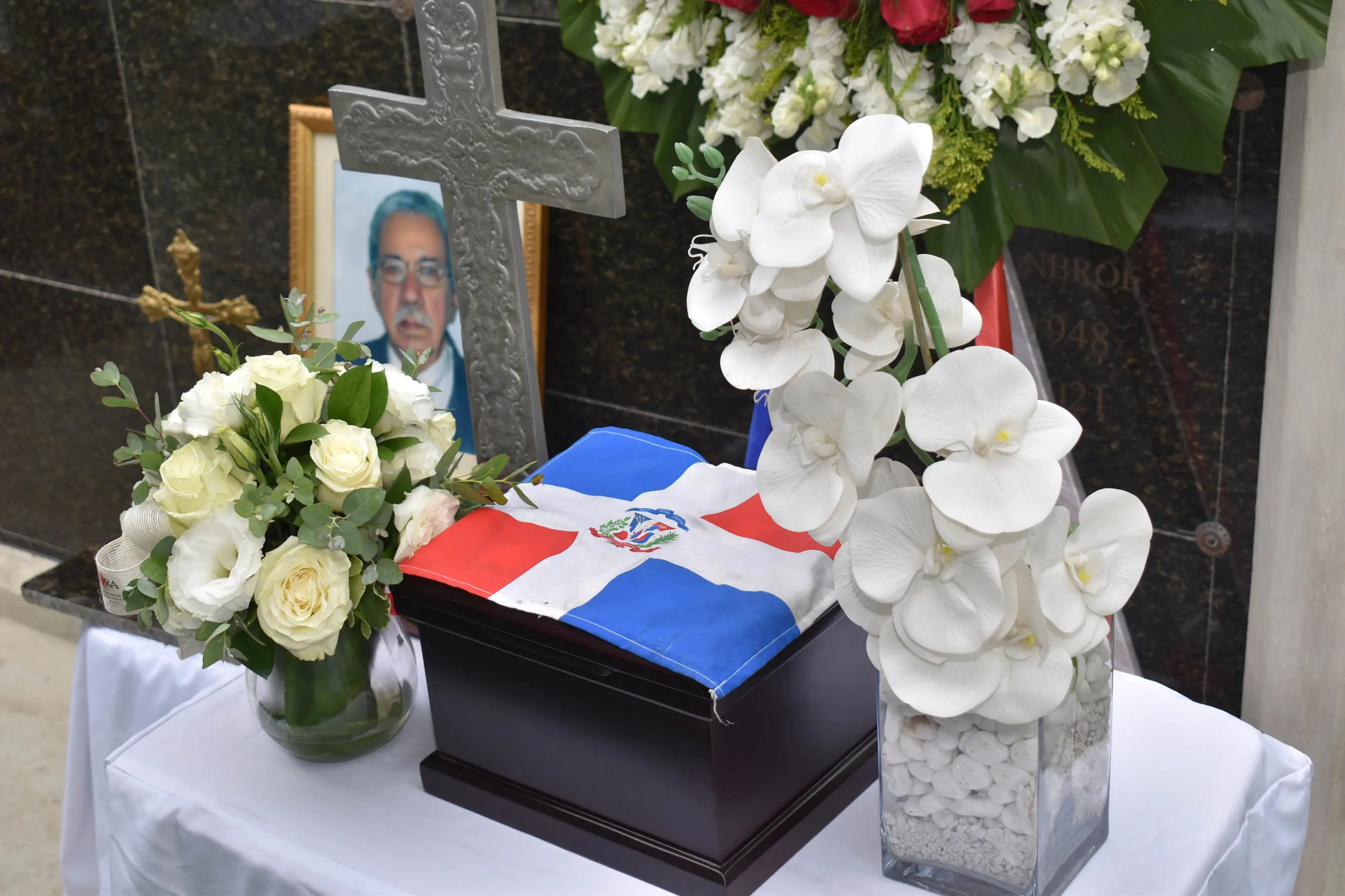 Sepultan los restos de Pérez Saviñón, expresidente del Instituto Duartiano