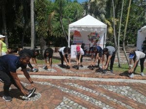 Conmemoran Día contra la Obesidad con llamado a vida saludable y ejercicios