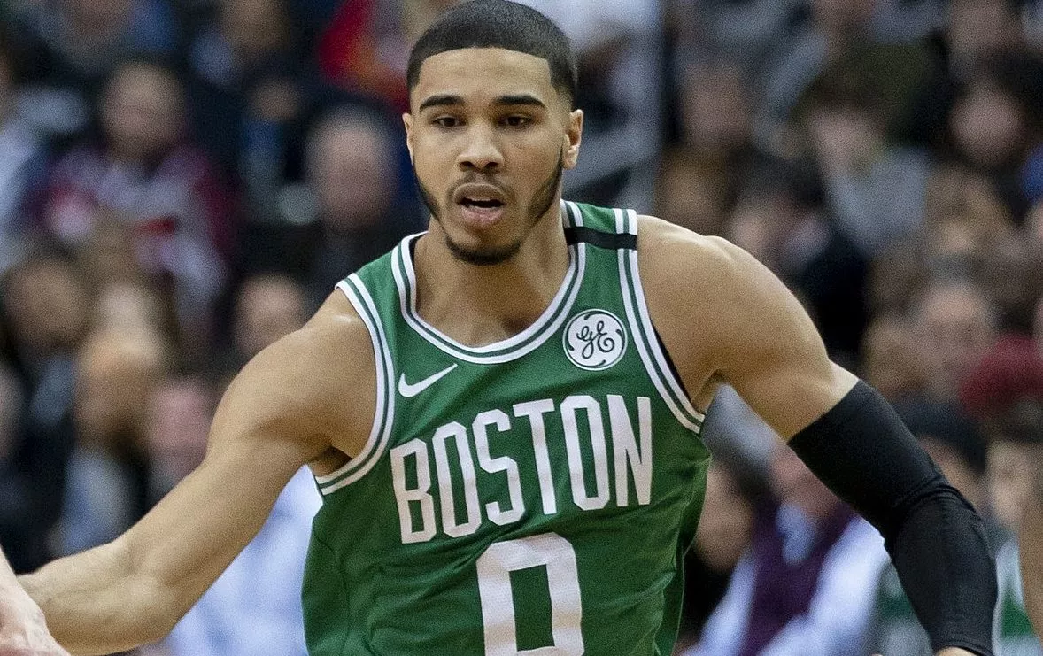 Jayson Tatum deslumbra con 54 puntos ante Nets